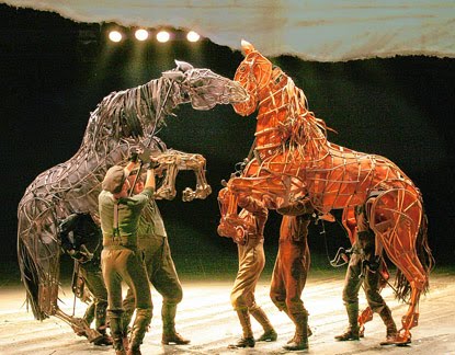 <!--:en-->Punch’s 350th Anniversary coming soon, and War Horse still a hit in London<!--:-->